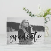 Modern Black Brush Script Photo Graduparty Kaart (Staand voorkant)