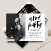 Modern Black Brush Script Photo Graduparty Kaart