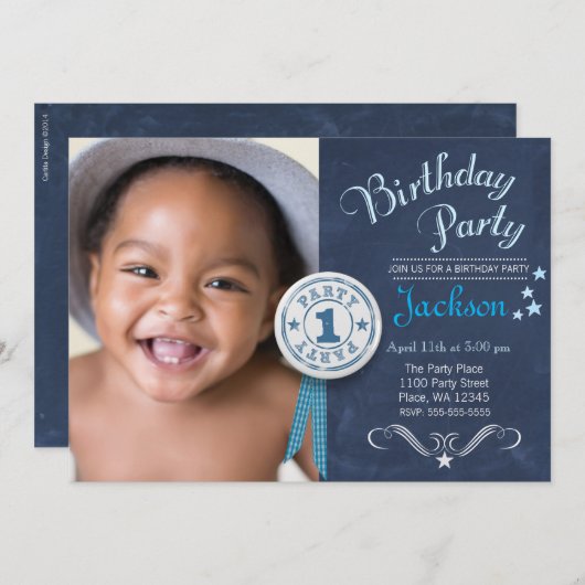Modern Black Chalkboard First Birthday Party Boy Kaart (Voorkant / Achterkant)