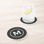 Modern Black Classic Monogram Stone Zandsteen Onderzetter<br><div class="desc">Het minimale monogrammed ontwerp is voorzien van een zwarte achtergrond met uw initiaal in klassieke bloktypografie in wit voor een schone,  stijlvolle look.</div>