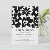 Modern Black Floral QR Code Wedding Kaart (Staand voorkant)