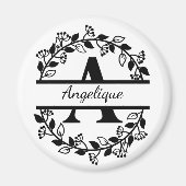 Modern Black Floral Wreath Split Monogram "A" Magneet (Voorkant)