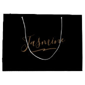 Modern Black Gold Feminine Script Name Groot Cadeauzakje (Achterkant)