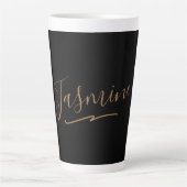 Modern Black Gold Feminine Script Name Latte Mok (Voorkant)