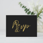 Modern Black Gold Hand Lettered Script Wedding RSVP Kaartje (Staand voorkant)