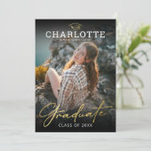 Modern Black Gold Photo Afstuderen Uitnodiging (Staand voorkant)