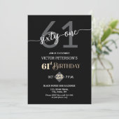 Modern Black Minimalist Men 61st Birthday Party Kaart (Staand voorkant)