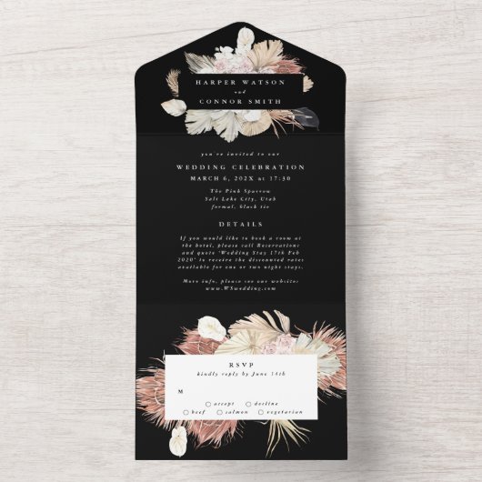 Modern Black Premium Wreath Pampas Floral Wedding All In One Uitnodiging (Binnen)