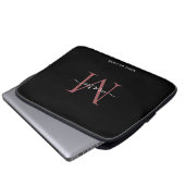 Modern Black Roos Monogram Script Name Initiaal Laptop Sleeve (Voorkant onderkant)