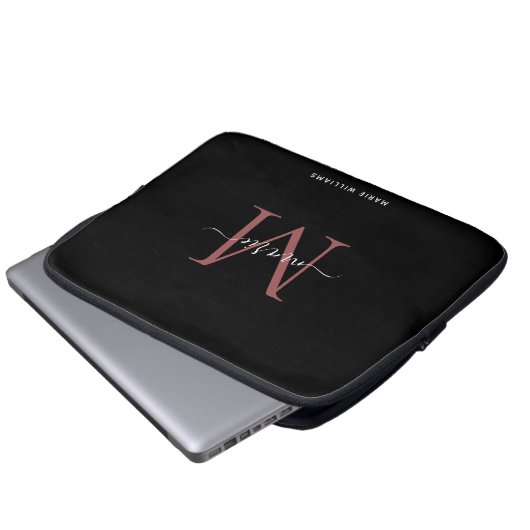 Modern Black Roos Monogram Script Name Initiaal Laptop Sleeve (Voorkant onderkant)