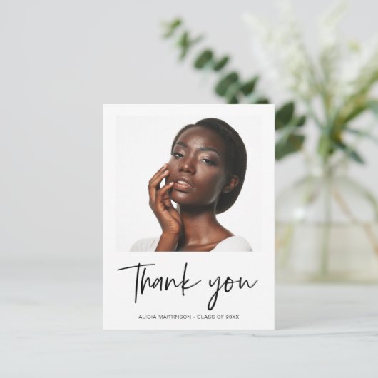 Modern Black Script Afstuderen Foto bedankt Briefkaart (Staand voorkant)