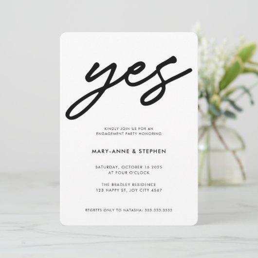 Modern Black Script Yes Wedding Engagement Party Kaart (Staand voorkant)