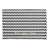 Modern Black White Chevron Pattern Gold Monogram Kussensloop (Voorkant)