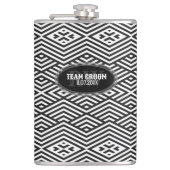 Modern Black White Chevron Pattern Groomsmen Gift Heupfles (Voorkant)