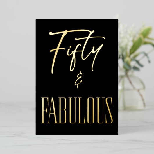 Modern Black White Fifty & Fabulous Birthday Folie Uitnodiging (Staand Voorkant)