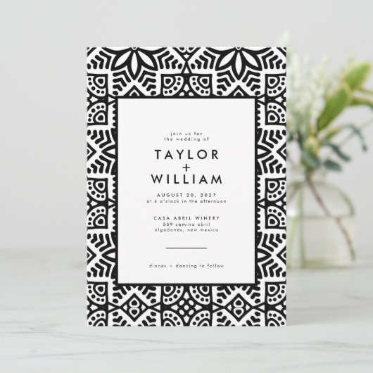 Modern Black White Folk Floral Wedding Kaart (Staand voorkant)