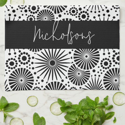 Modern black white geometric starburst Name Theedoek (Gevouwen)