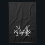 Modern Black White, gepersonaliseerde naam, monogr Theedoek<br><div class="desc">Moderne, minimalistische zwart-wit gepersonaliseerde naam en een monogram keukendoek. Het beschikt over een monogram initiaal in serif stijl lettertype en een handgeschreven voornaam tekst sjabloon in grijs, witte kleur op zwarte achtergrond. Geweldig vrouwelijk, meisjesachtig gepersonaliseerd cadeau. Als u hulp nodig hebt of overeenkomende objecten, neem dan contact met mij op....</div>