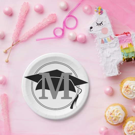 Modern Black White Graduation Cap Monogram Initiaa Papieren Bordje (Feest)