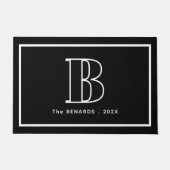 Modern Black White Monogram Initial Family Name Deurmat (Voorkant)