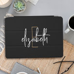 Modern Black White Monogram Name iPad Air Cover<br><div class="desc">Voeg een unieke touch toe aan uw werk met deze strakke en stijlvolle zwart, wit en goud monogram iPad cover. Dit moderne en verfijnde ontwerp heeft uw eigen persoonlijke naam en initiaal sierlijk geschreven in wit en goud. De zwarte achtergrond biedt een chique achtergrond, terwijl het witte script een vleugje...</div>