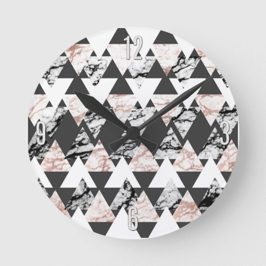 Modern Black White Roos Gold Marble Geo Triangles Ronde Klok (Voorkant)