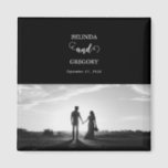 Modern Black & White Script Couple Photo Wedding Magneet<br><div class="desc">Een mooi ontwerp van een zwart-wit kalligrafiescript dat de foto van het stel toont. Een modern bruiloft-koppel fotoontwerp met eenvoudige minimalistische elementen. Een ideaal huwelijksgunstontwerp voor iedereen die van scriptkalligrafie houdt,  zwarte en witte design en afbeelding trouwbenodigdheden. Er zijn ook huwelijksuitnodigingen en andere kantoorbenodigdheden beschikbaar.</div>