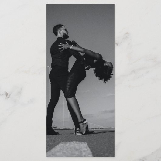 Modern Black & White Script Couple Photo Wedding Menu (Achterkant)