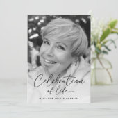 Modern Black White viering van het leven Memorial Kaart (Staand voorkant)