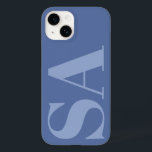 Modern blauw initiaal minimal monogram hedendaags Case-Mate iPhone 14 hoesje<br><div class="desc">Moderne korenbloem blauw initiaal monogram minimal hedendaags telefoonhoesontwerp.</div>