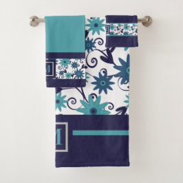 Modern blauw turquoise bloem monogram bad handdoek