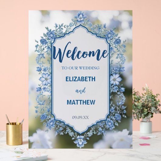 Modern Blauw & Wit Overlay Bloemen bruiloft Acryl Bord (Huwelijk)