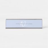 Modern Blauw Wit Schript Monogram Bureau Naambordje (Voorkant)