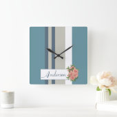 Modern Blauwgroen blauw en Tan Striped Floral Vierkante Klok (Huis)