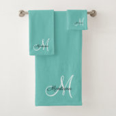 Modern Blauwgroen elegant monogram script Bad Handdoek (Insitu)