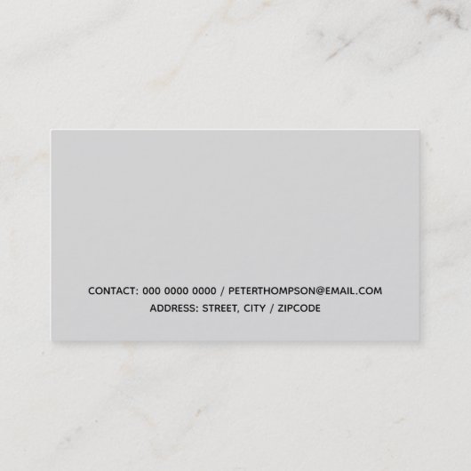 modern bleek grijs visitekaartje met dunne rode li (Achterkant)