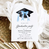 Modern Blue Bow Graduation Cap Afstuderen gebogen Kaart