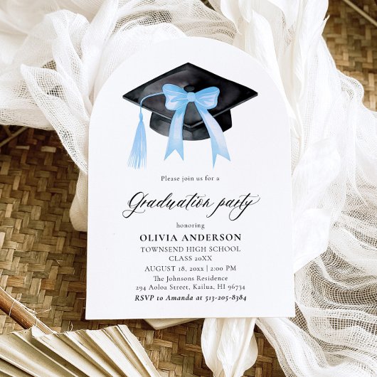 Modern Blue Bow Graduation Cap Afstuderen gebogen Kaart