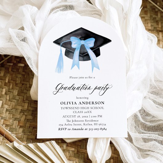 Modern Blue Bow Graduation Cap Afstuderen gebogen Kaart