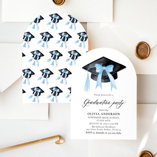 Modern Blue Bow Graduation Cap Afstuderen gebogen Kaart