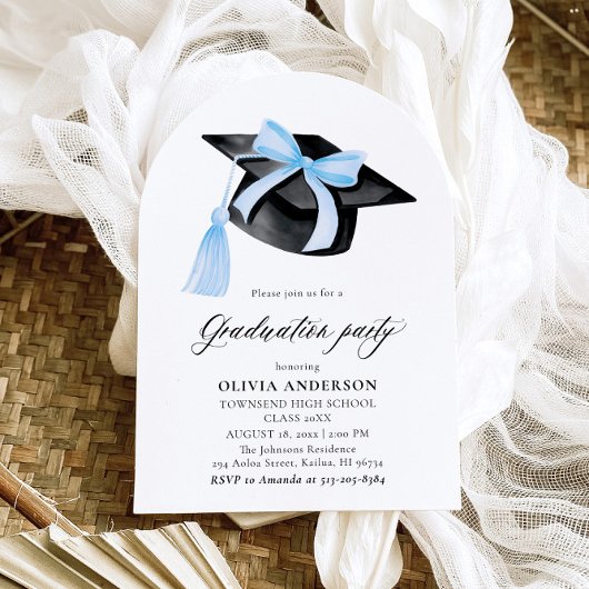 Modern Blue Bow Graduation Cap Afstuderen gebogen Kaart