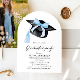 Modern Blue Bow Graduation Cap Afstuderen gebogen Kaart