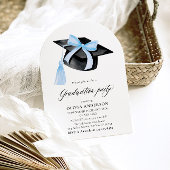 Modern Blue Bow Graduation Cap Afstuderen gebogen Kaart