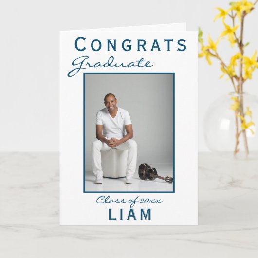 Modern Blue Congrats Afstuderen Afstuderen Foto Kaart (Gele Bloem)