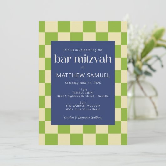 Modern Blue en Green Checkerboard Bar Mitzvah Kaart (Staand voorkant)
