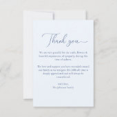 Modern Blue Floral Memorial Viering van het leven Bedankkaart (Achterkant)