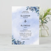Modern Blue Floral Wedding Invitation Kaart (Staand voorkant)