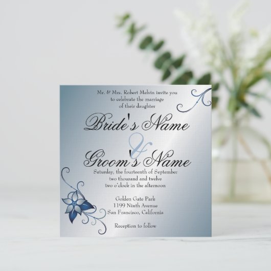 Modern Blue Floral Wedding Invitation Kaart (Staand voorkant)