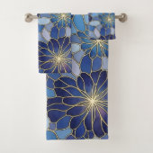 Modern Blue Gold Floral Pattern Bad Handdoek (Insitu)