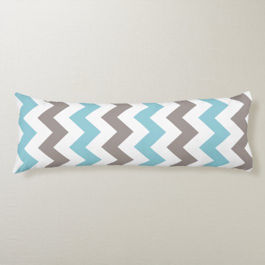 Modern Blue Gray Chevron Pattern Lichaamskussen (Voorkant)
